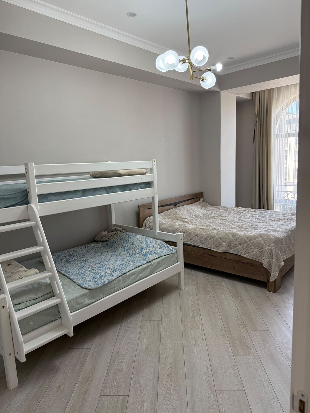 Продам 2-комнатную квартиру, 93 м², мкр. Асанбай: фото 2