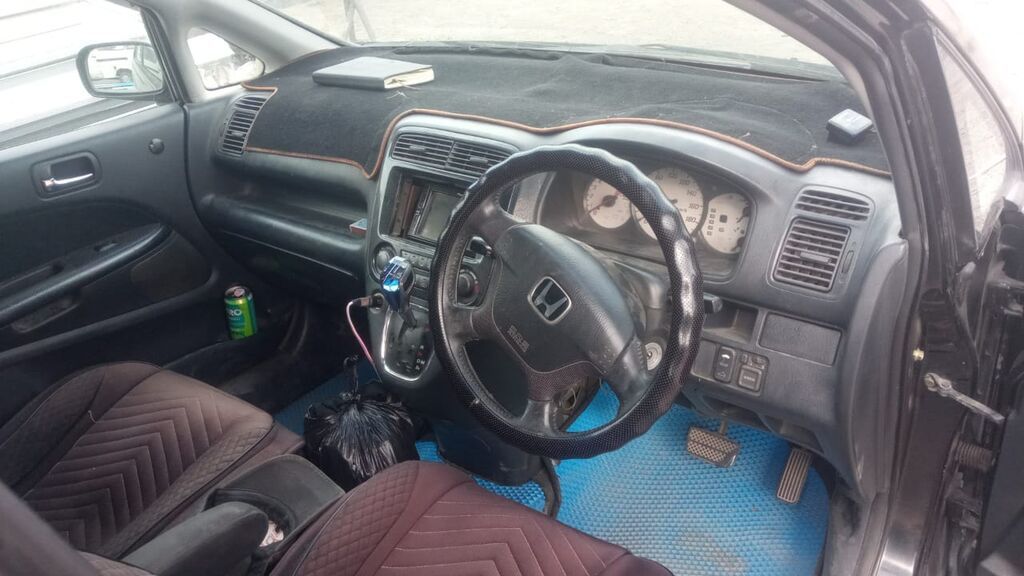 Honda Stream: 2002 г., 2 л, Автомат, Бензин, Минивэн: фото 2