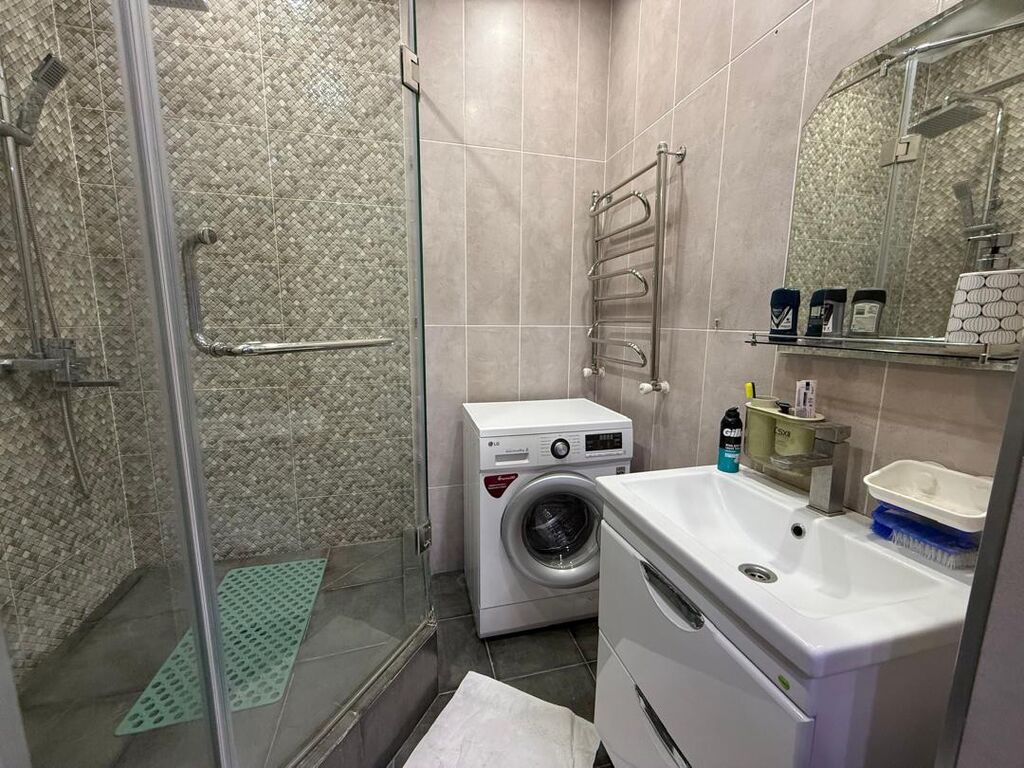 2 комнаты, 62 м², 5 мкр Элитка, 8 этаж, Евроремонт: фото 8
