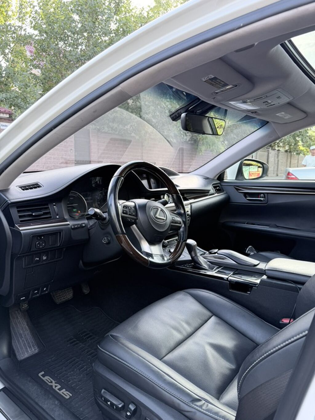 Lexus ES: 2016 г., 2.5 л, Автомат, Гибрид, Седан: фото 6