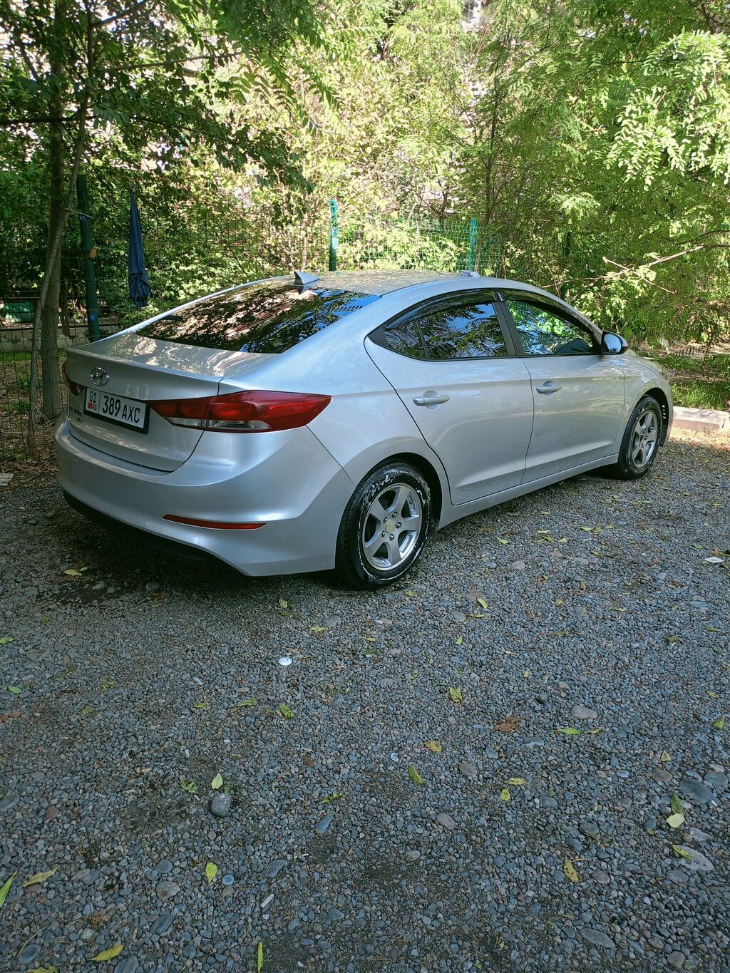Hyundai Elantra: 2017 г., 2 л, Автомат, Бензин, Седан: фото 2