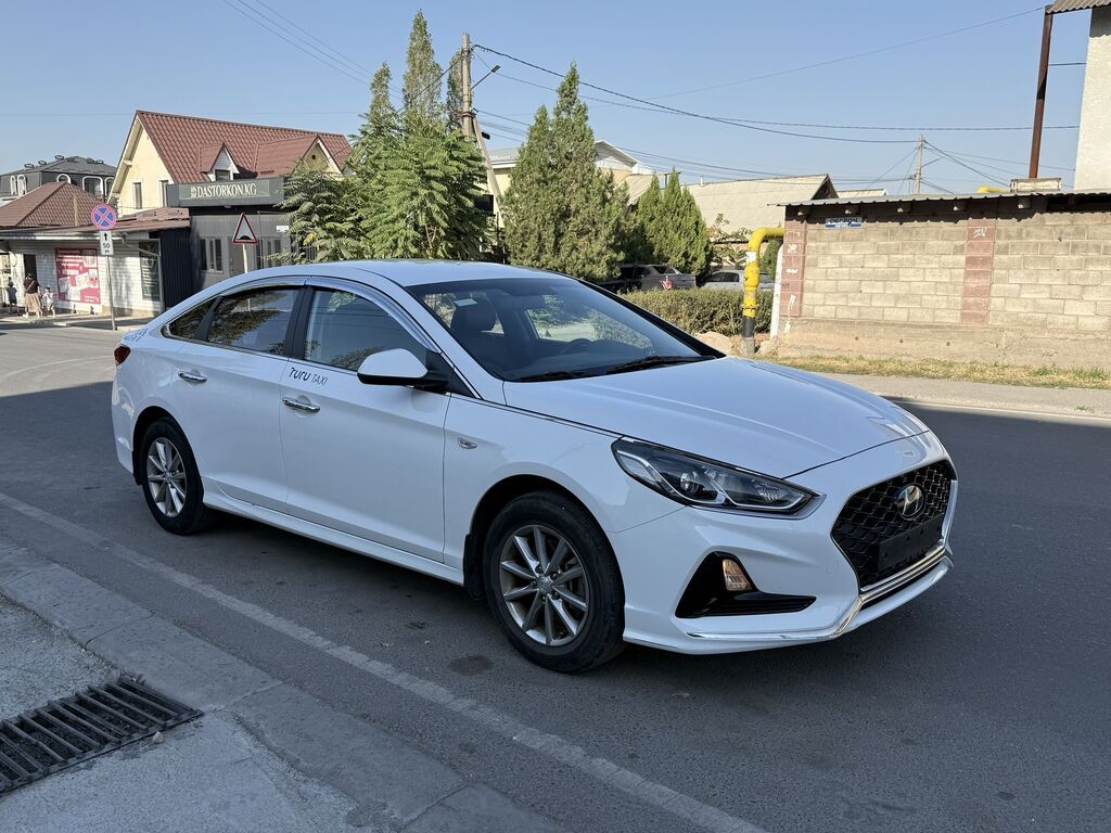 Hyundai Sonata: 2019 г., 2 л, Автомат, Газ, Седан: фото 2