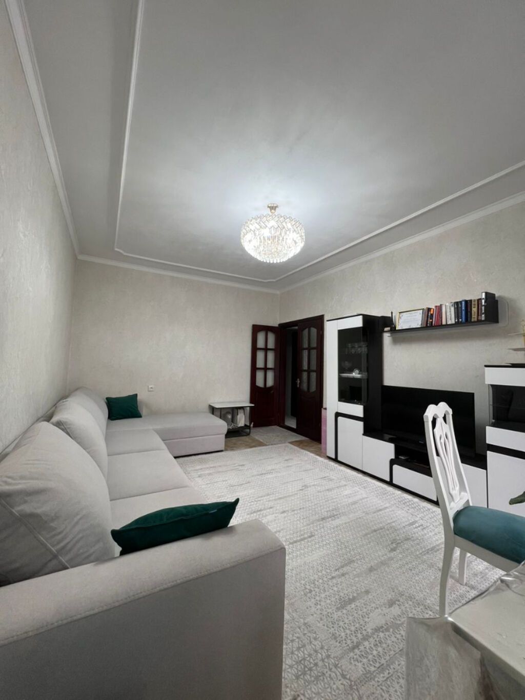 3 комнаты, 66 м², Аламедин-1 мкр 105 серия, 1 этаж, Евроремонт: фото 2