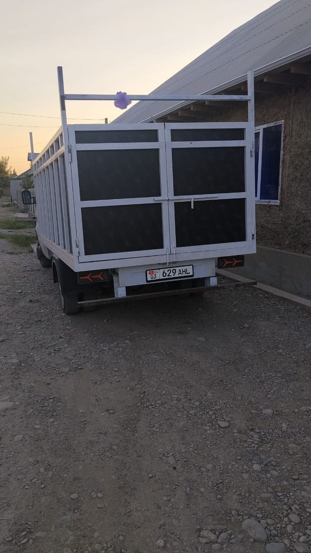 Mercedes-Benz Sprinter — бортовой/фургон для грузоперевозок Основные: фото 2