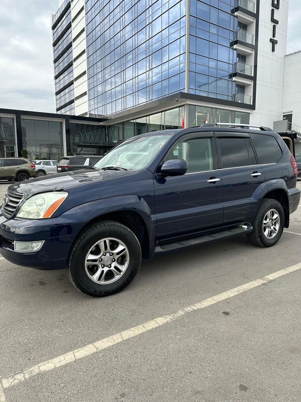 Lexus GX: 2008 г., 4.7 л, Автомат, Бензин, Внедорожник: фото 2