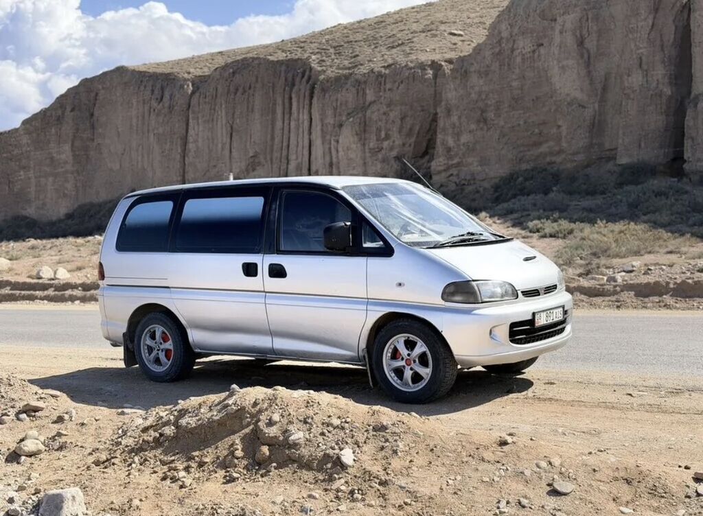 Mitsubishi Space Gear