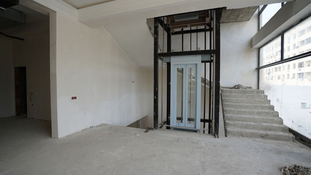 RESTORAN SATILIR - Ümumi sahə: 1500 m² - Torpaq: 5 sot - Mərtəbə