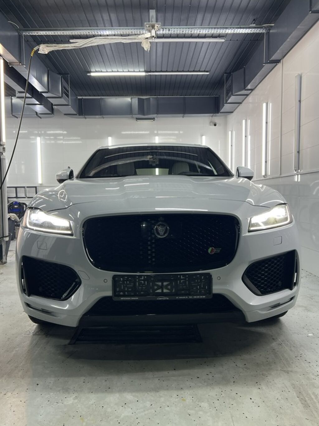 Jaguar F-Pace: 2018 г., 3 л, Автомат, Бензин, Кроссовер: фото 8