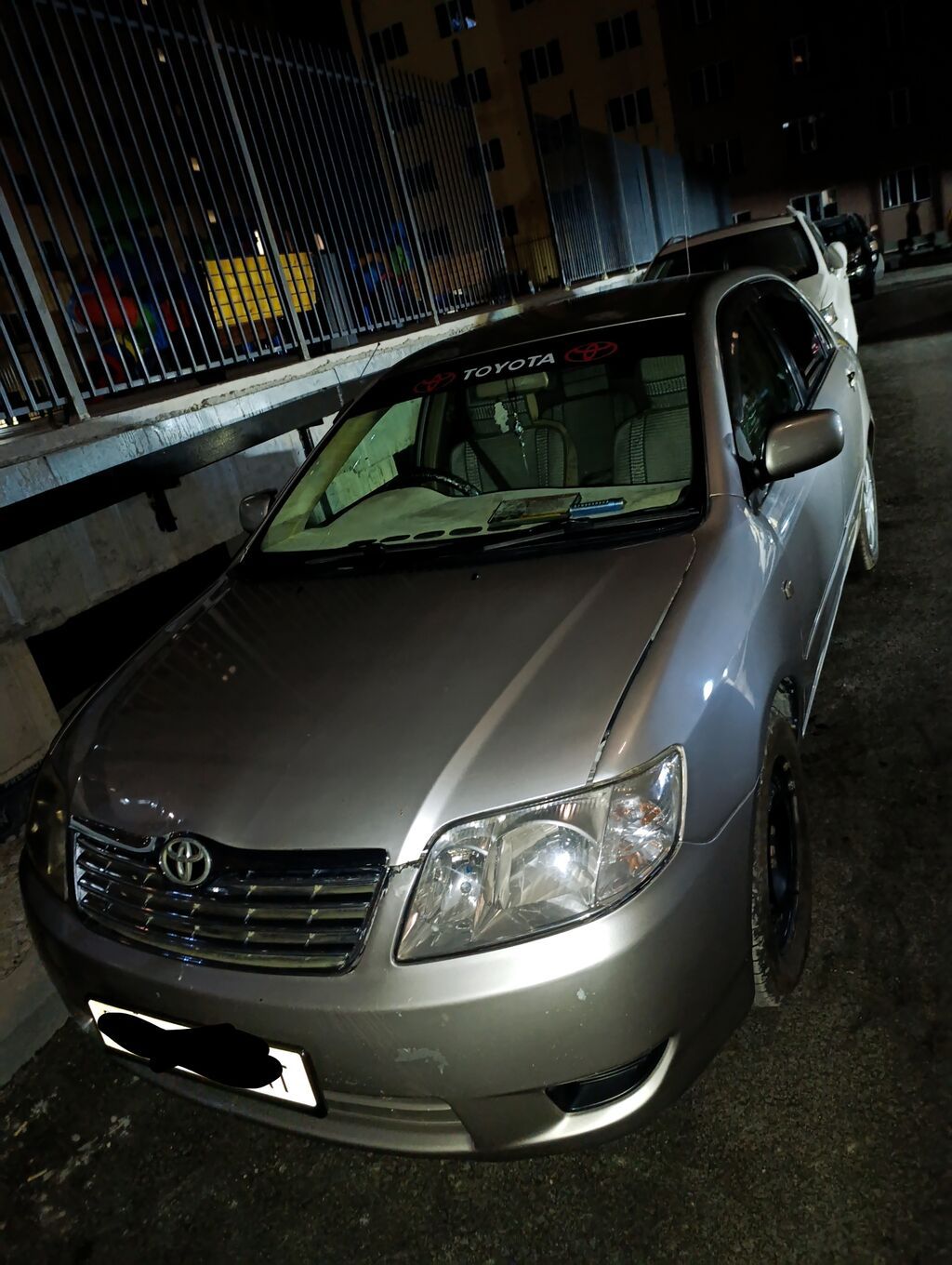 Toyota Corolla: 2004 г., 1.5 л, Автомат, Бензин, Седан: фото 2