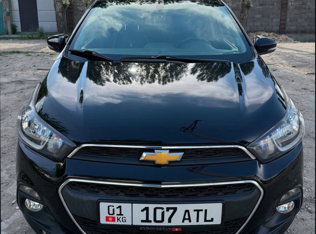 Chevrolet Spark: 2018 г., 1 л, Автомат, Бензин, Хэтчбэк: фото 1