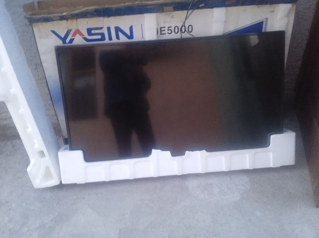 Телевизор YASIN 50" Smart TV, есть неисправность: фото 4
