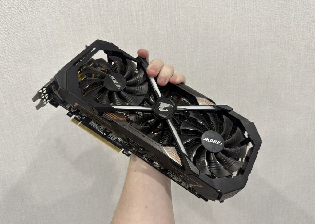 Видеокарта Gigabyte AORUS GTX 1080ti на 11 GB памяти: фото 5
