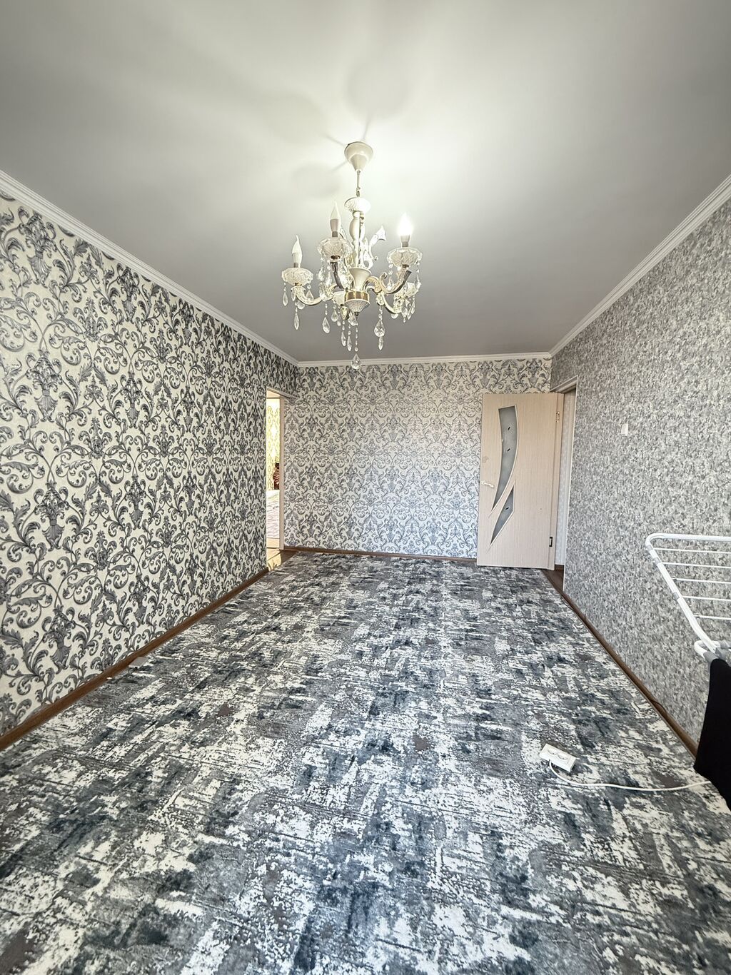 3 комнаты, 58 м², Дордой Плаза ТРЦ 104 серия, 5 этаж, Косметический ремонт: фото 2