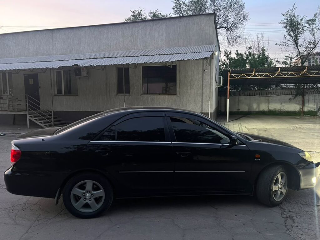 Toyota Camry: 2004 г., 2.4 л, Автомат, Бензин, Седан: фото 4