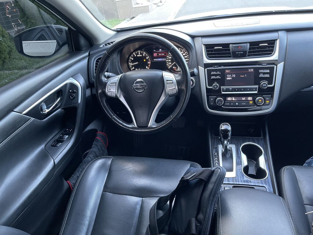 Nissan Altima 2018 г., 2.5 л, вариатор, бензин: фото 8