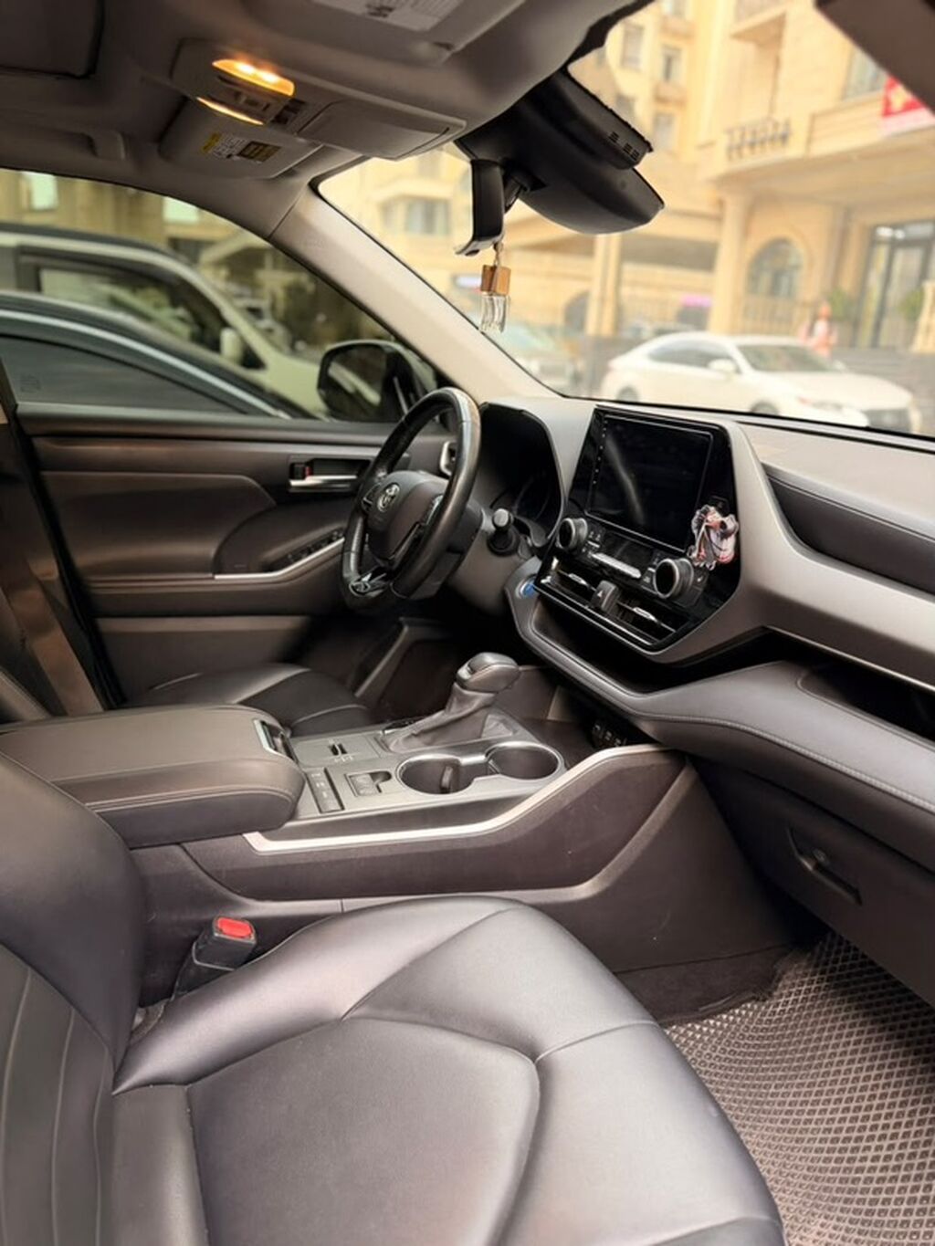 Toyota Highlander: 2021 г., 2.5 л, Автомат, Гибрид, Кроссовер: фото 6