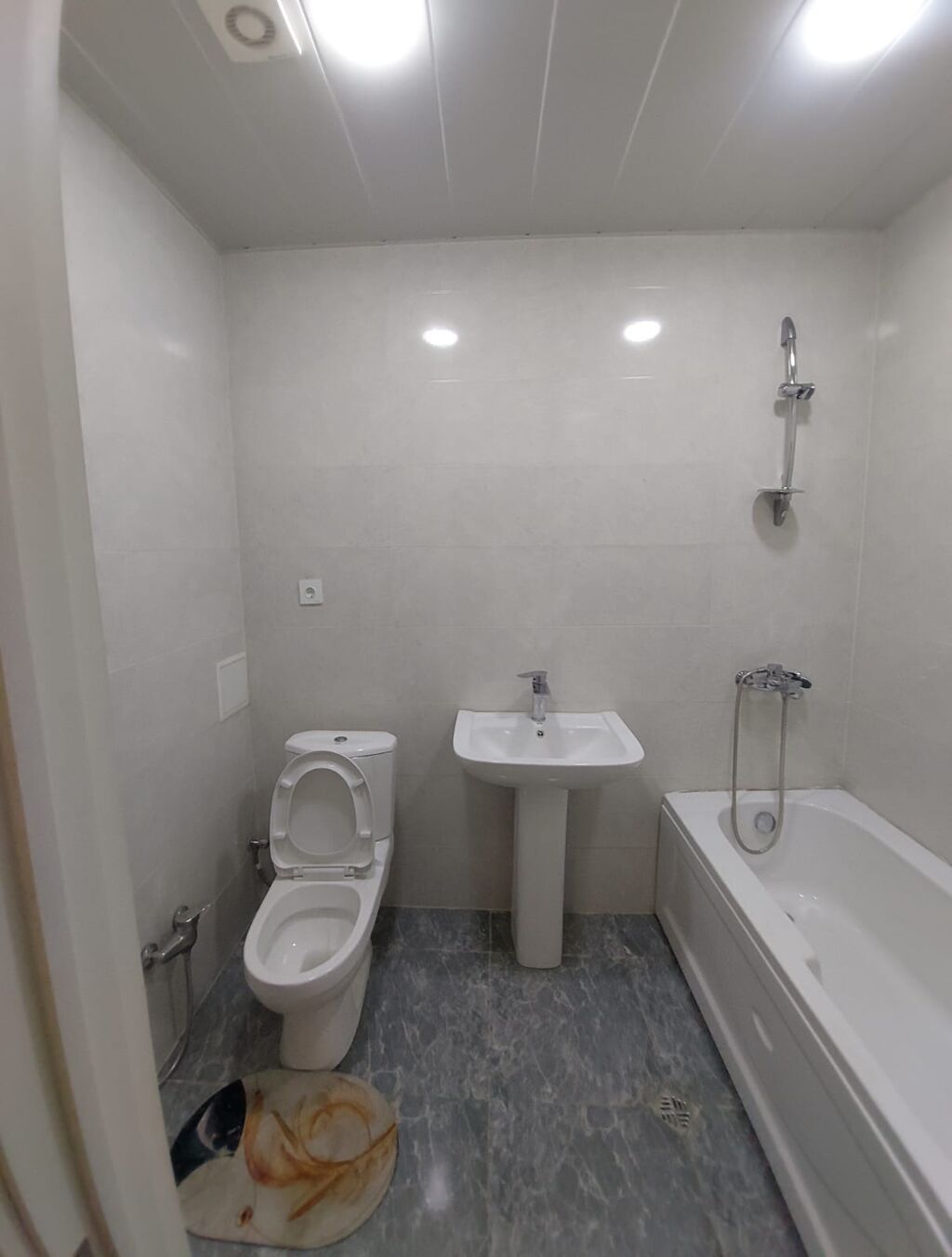 2 otaqlı, Yeni tikili, 62 kv. m