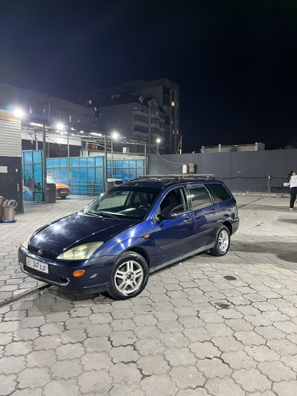 Ford Focus: 2001 г., 1.6 л, Механика, Бензин, Универсал: фото 2