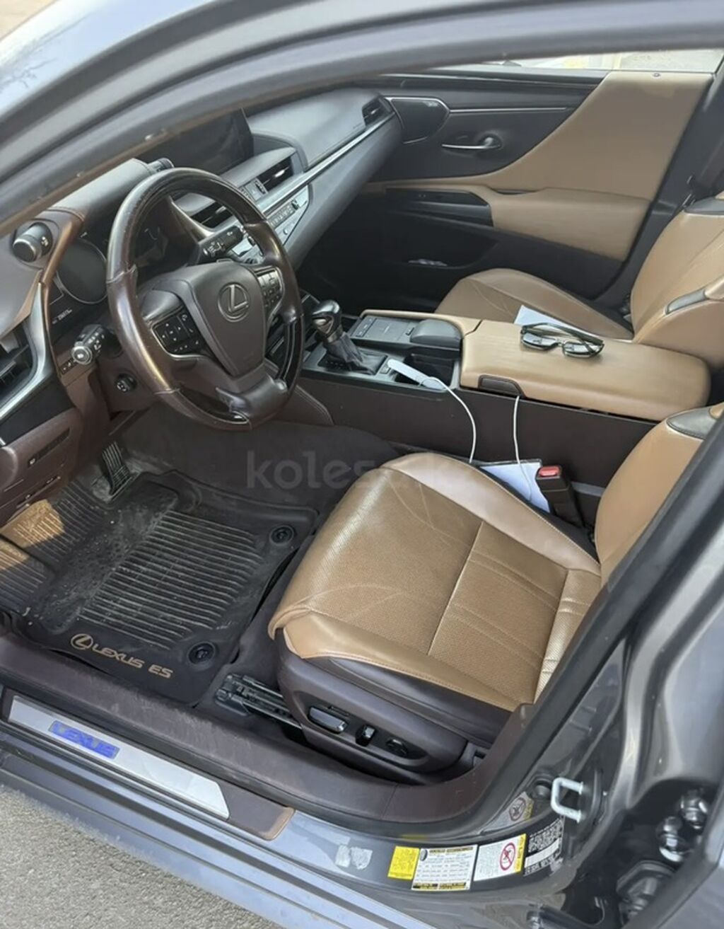 Lexus ES: 2020 г., Автомат, Гибрид, Седан: фото 3