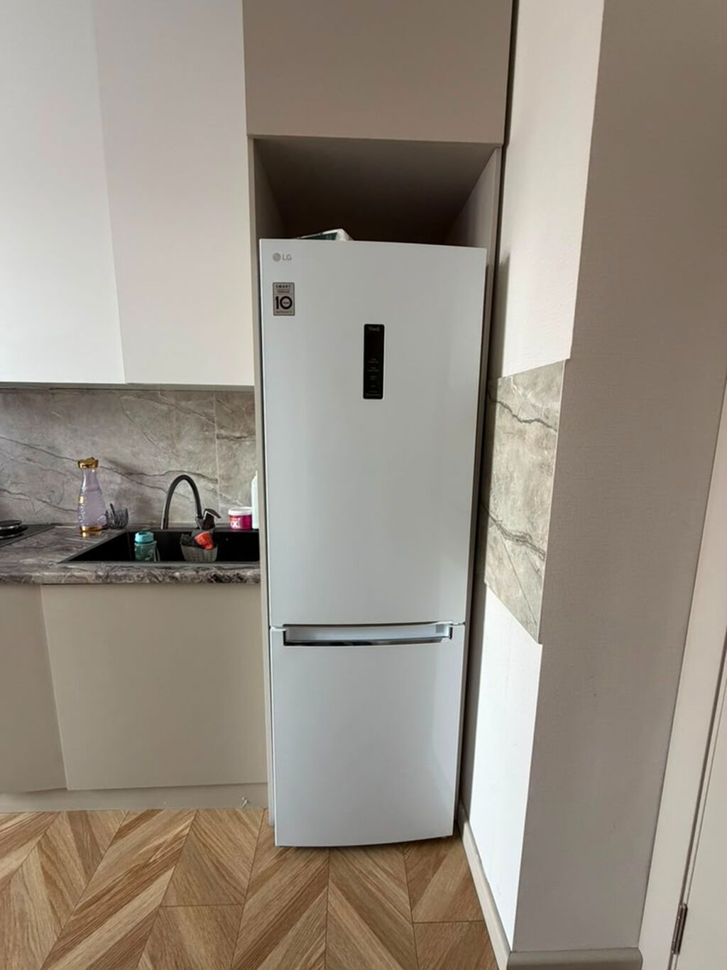 3 комнаты, 92 м², Асанбай мкр Элитка, 13 этаж, Евроремонт: фото 2