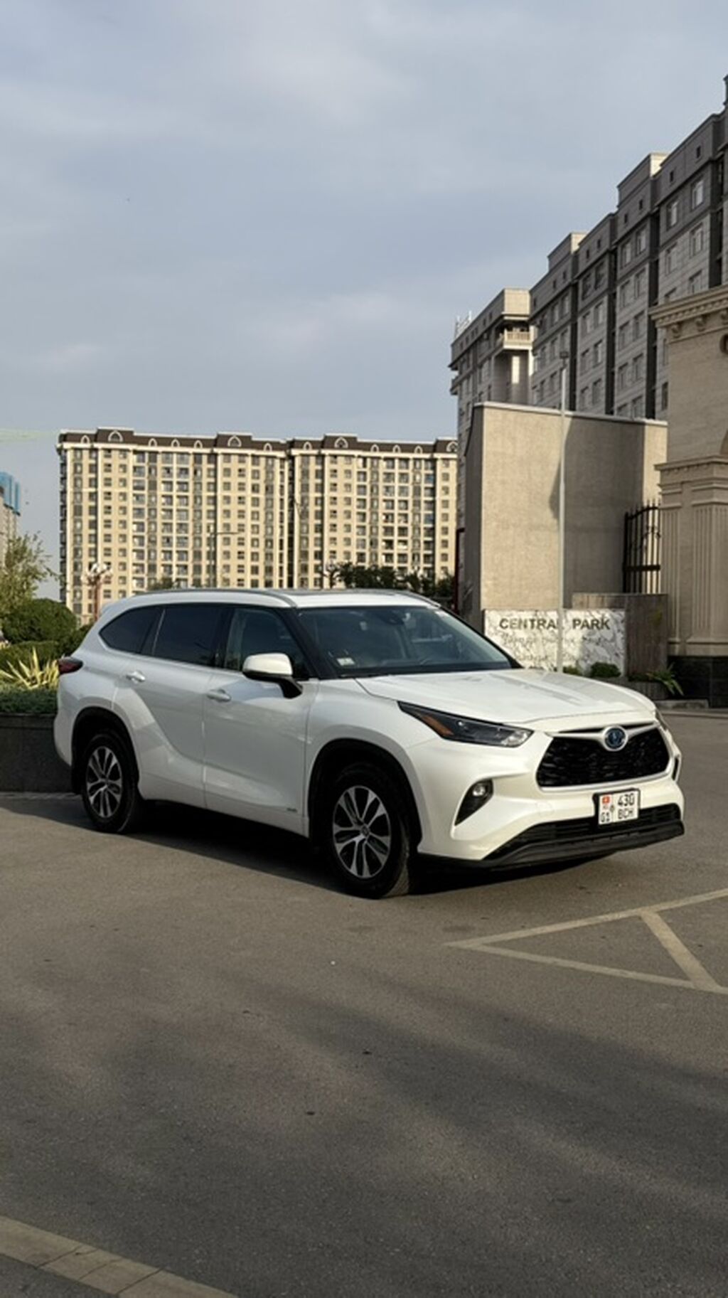 Toyota Highlander: 2022 г., 2.5 л, Вариатор, Гибрид, Кроссовер: фото 3