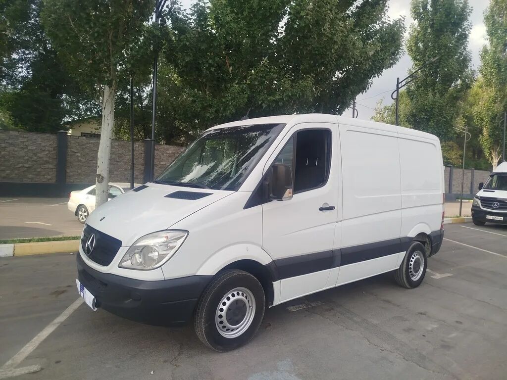 Mercedes-Benz Спринтер: 2007 г., 2.2 л, Автомат, Дизель, Фургон: фото 1