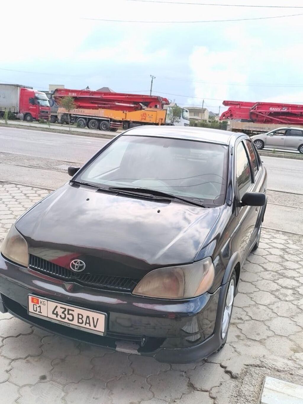 Toyota Echo: 2000 г., 1.5 л, Автомат, Бензин, Седан: фото 3