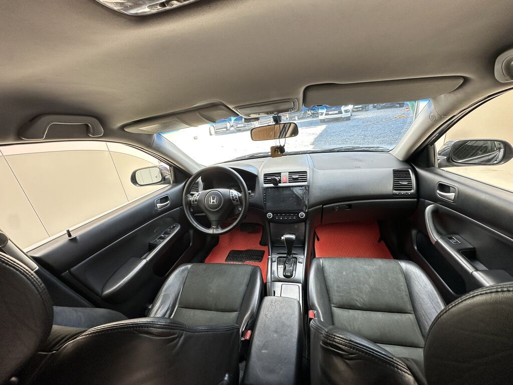 Honda Accord: 2005 г., 2 л, Автомат, Бензин, Седан: фото 5