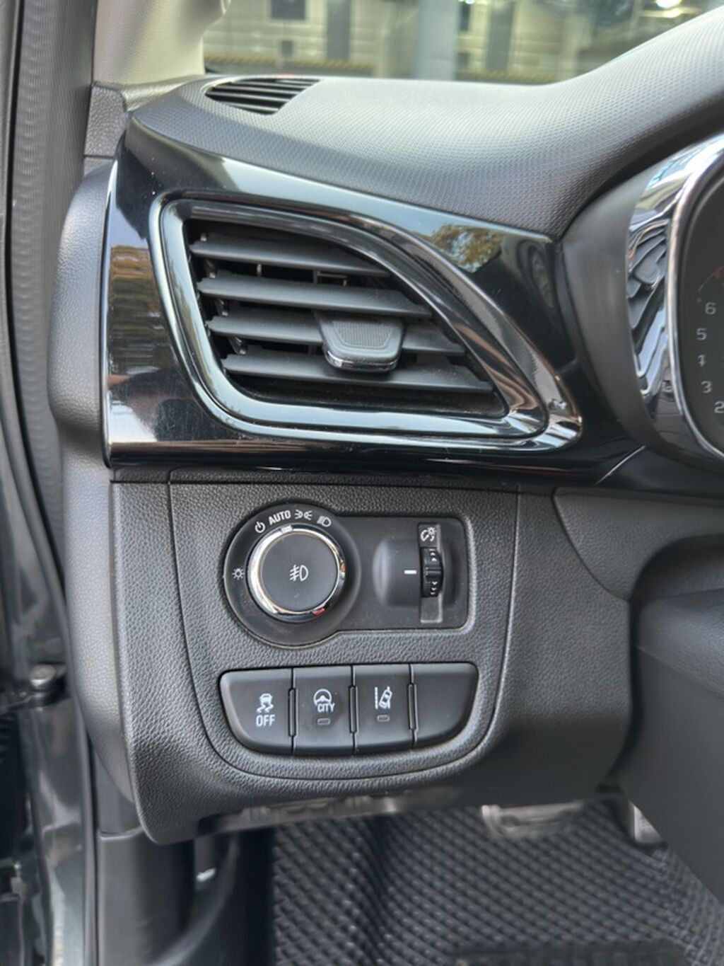 Chevrolet Spark: 2017 г., 1 л, Автомат, Бензин, Хэтчбэк: фото 6