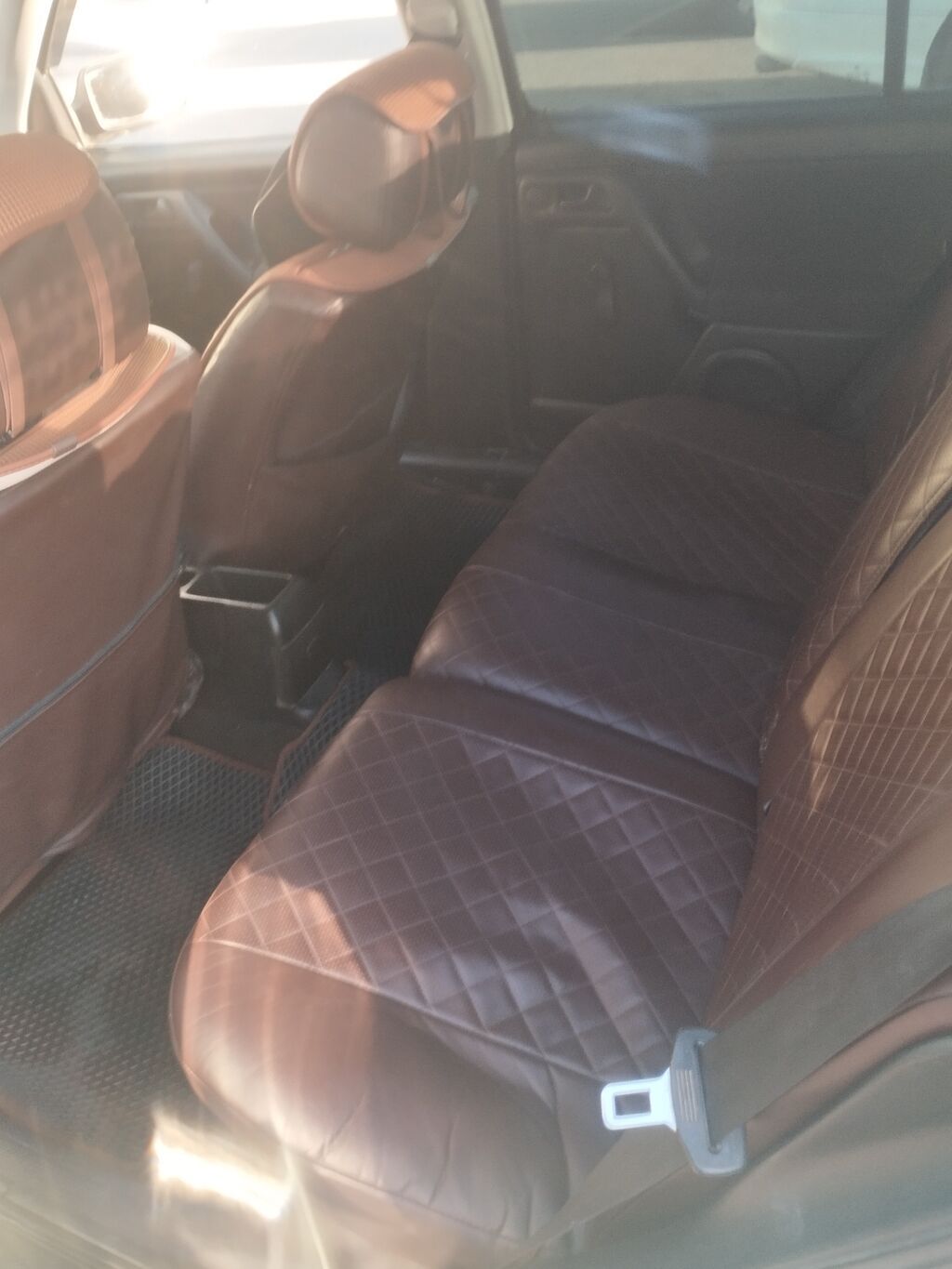 Volkswagen Golf: 1995 г., 1.6 л, Механика, Бензин, Хэтчбэк: фото 8