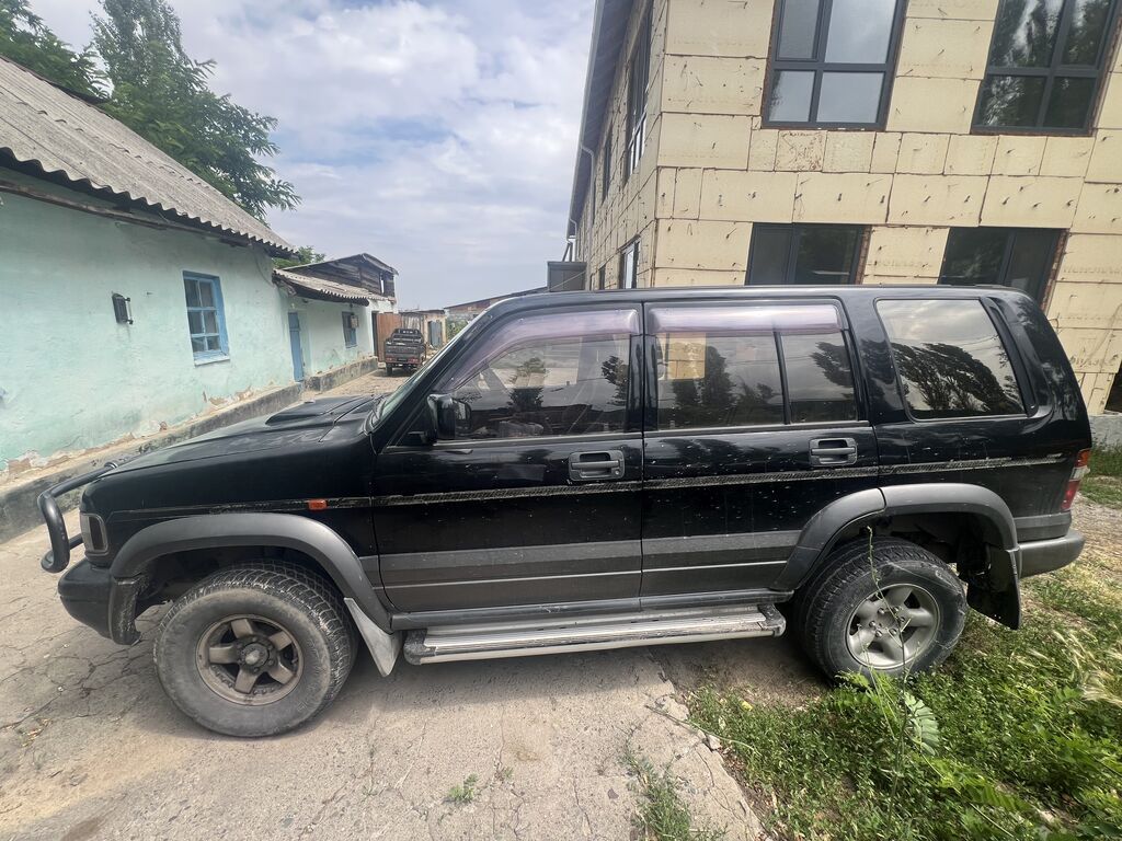 Isuzu Bighorn: 1995 г.: фото 4