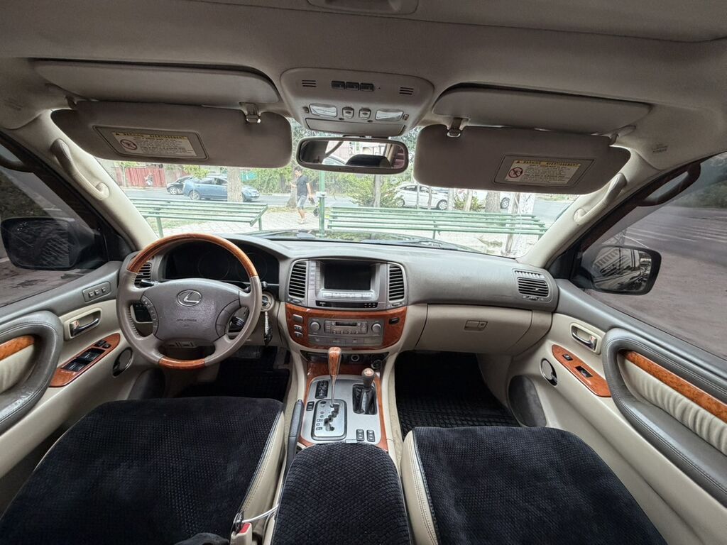 Lexus LX: 2004 г., Внедорожник: фото 6