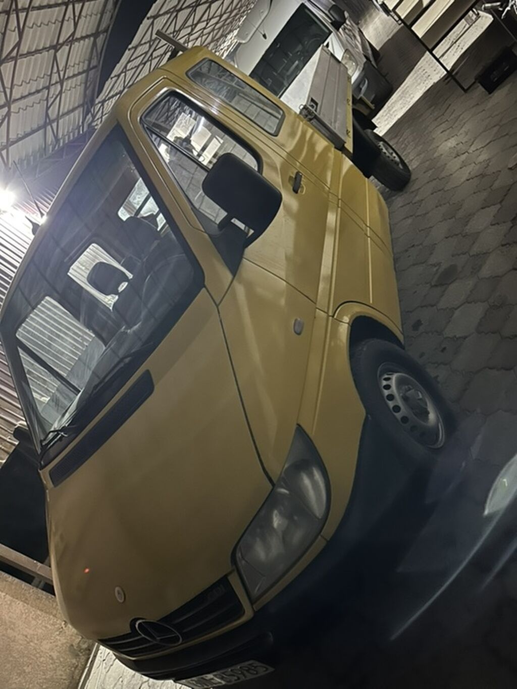 Mercedes-Benz Спринтер: 2005 г., 2.2 л, Механика, Дизель, Пикап: фото 2