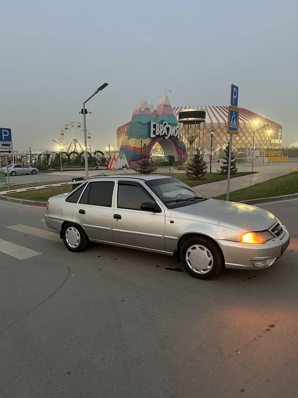 Daewoo Nexia: 2008 г., 1.5 л, Механика, Бензин, Седан: фото 3