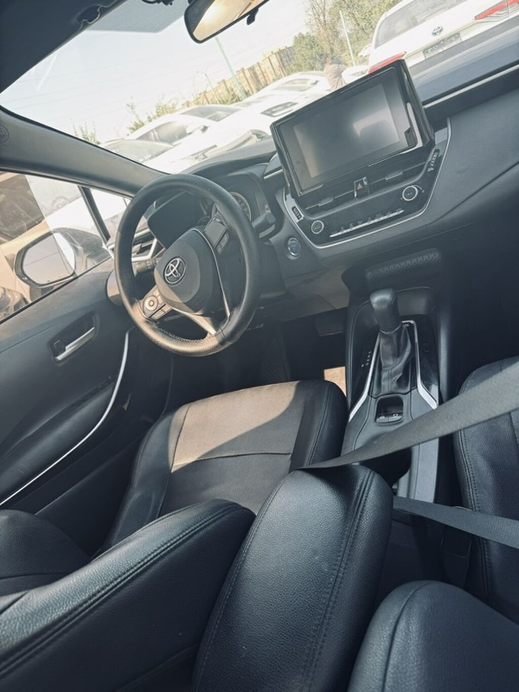Toyota Corolla: 2023 г., 1.8 л, Вариатор, Гибрид, Седан: фото 8