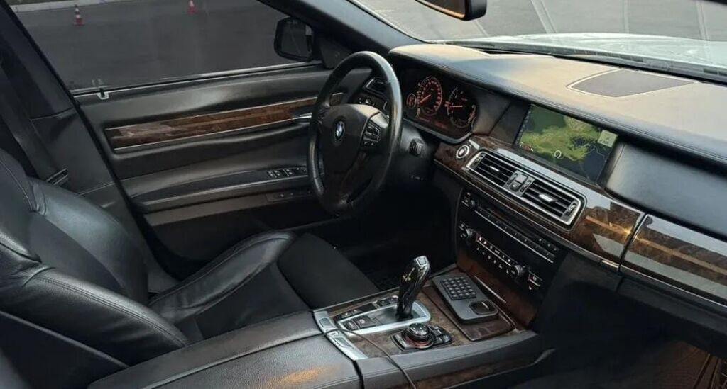 BMW 7 series: 2011 г., 6 л, Автомат, Бензин, Седан: фото 6