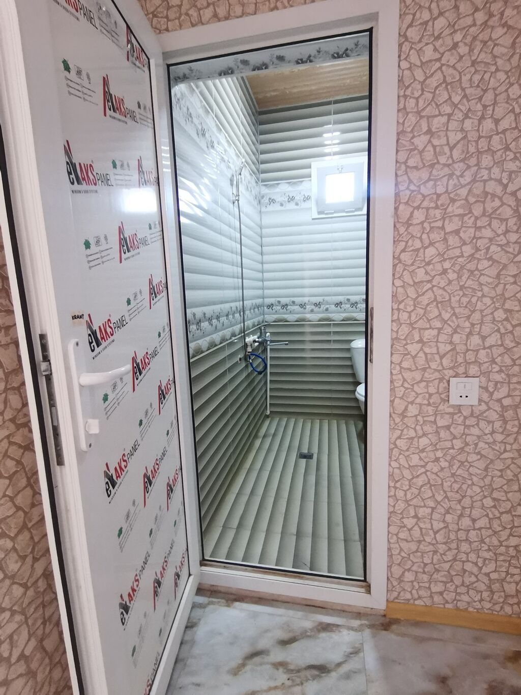 100 kv. m, 3 otaqlı, Kombi, Qaz, İşıq
