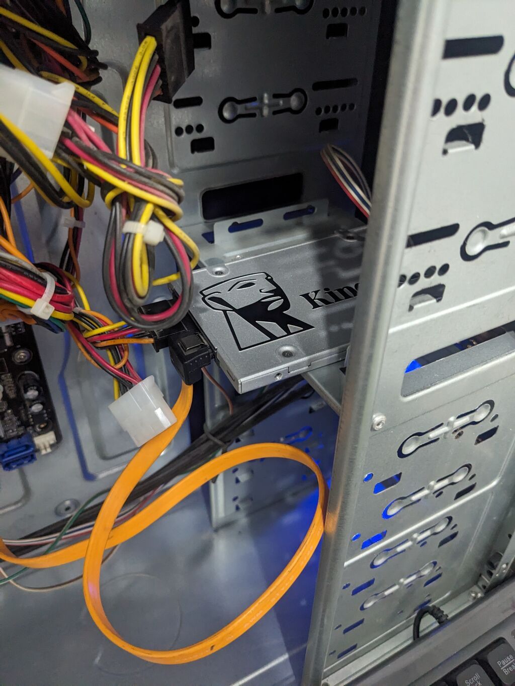 Компьютер, ядер - 2, ОЗУ 6 ГБ, Для несложных задач, Б/у, Intel Pentium, Встроенная видеокарта, SSD — фото 4