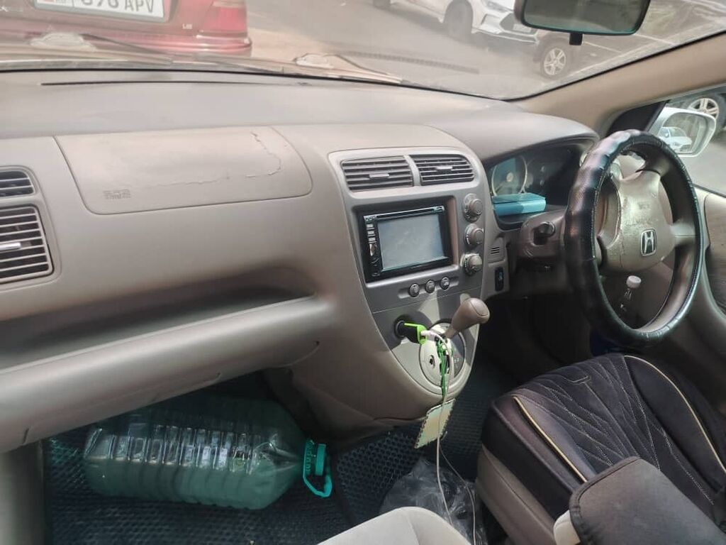 Honda Civic: 2004 г., Автомат, Бензин, Хэтчбэк: фото 4