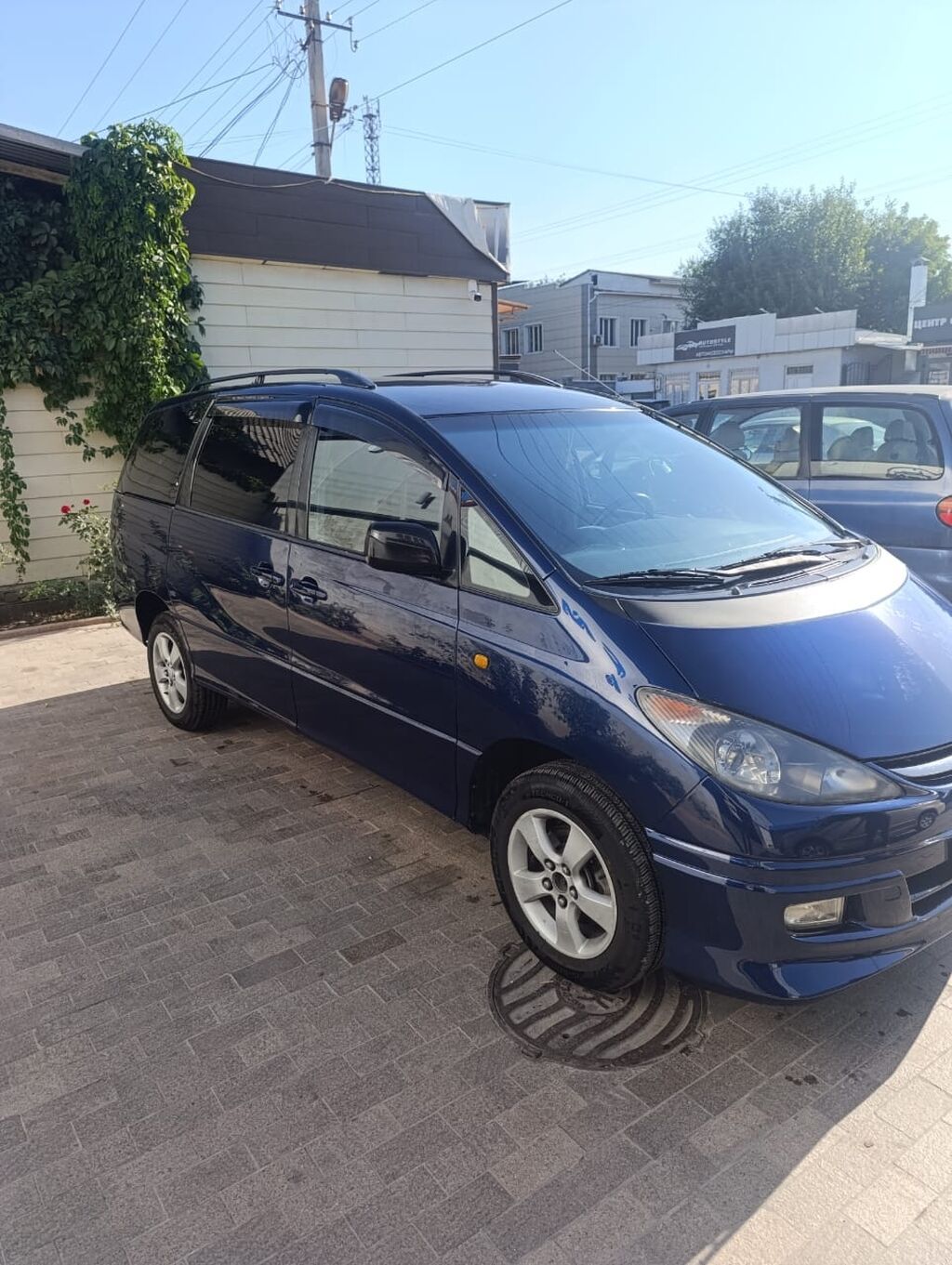 Toyota Previa: 2001 г., 2.4 л, Автомат, Бензин, Минивэн: фото 1