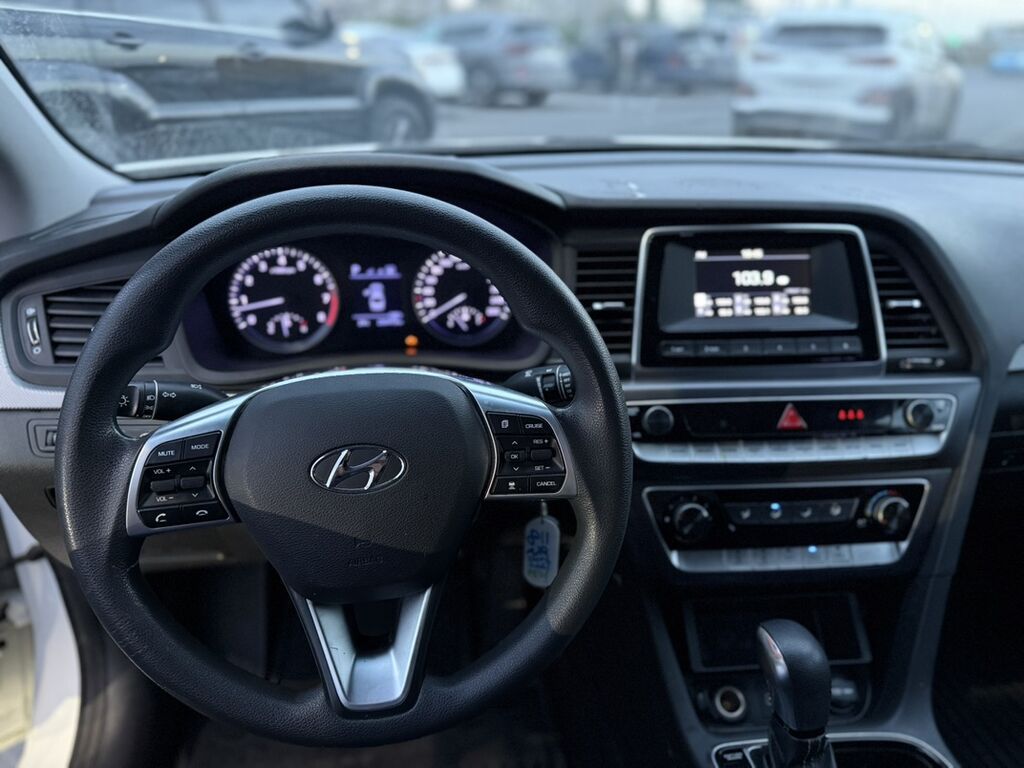 Hyundai Sonata: 2021 г., 2 л, Автомат, Газ, Седан: фото 5