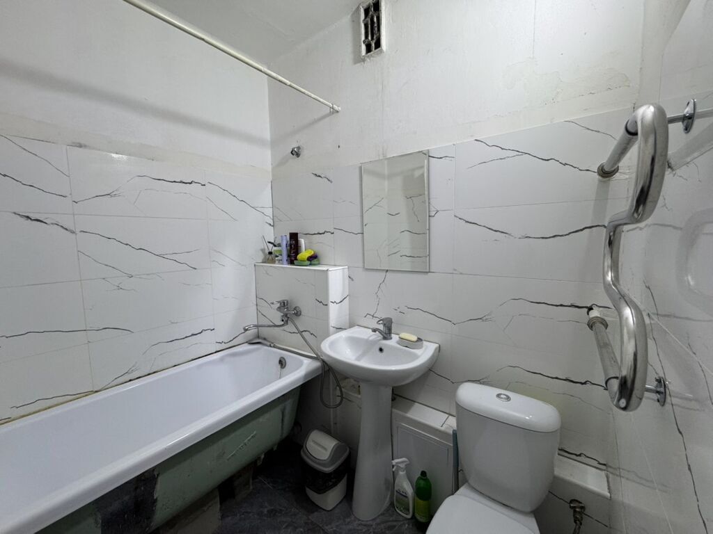 1 комната, 48 м², 106 серия, Кок-Жар мкр 106 серия, 3 этаж, Косметический ремонт: фото 4