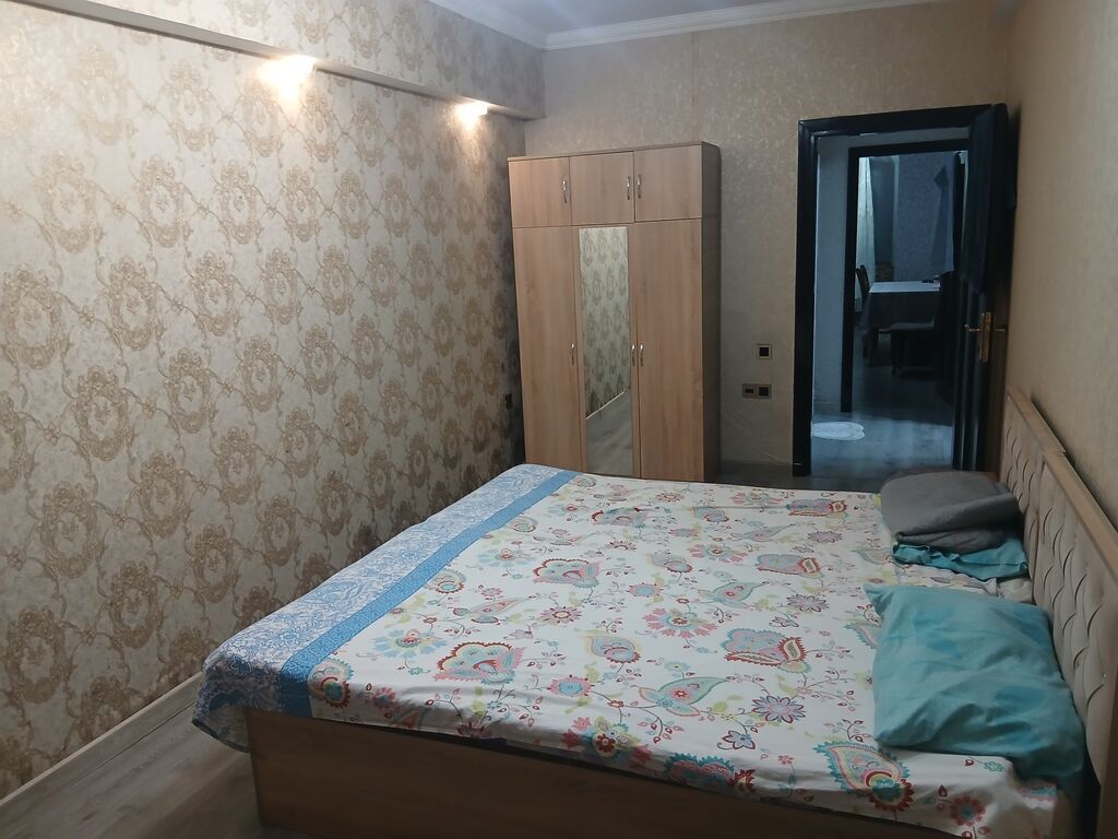Salam Baki Sumqayit yolunun ustu,kupcali,qaz,isiq,su,wifi daimi cox