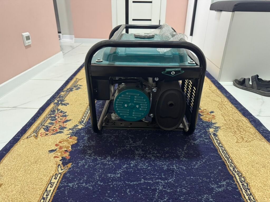 Продаётся новый бензиновый генератор Makita G5500LX. Аппарат абсолютно: фото 4