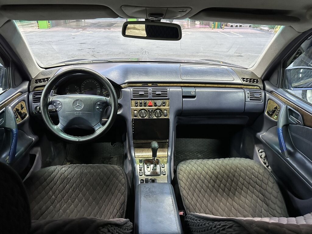 Mercedes-Benz E-Class: 1999 г., 2.4 л, Автомат, Бензин, Седан: фото 5