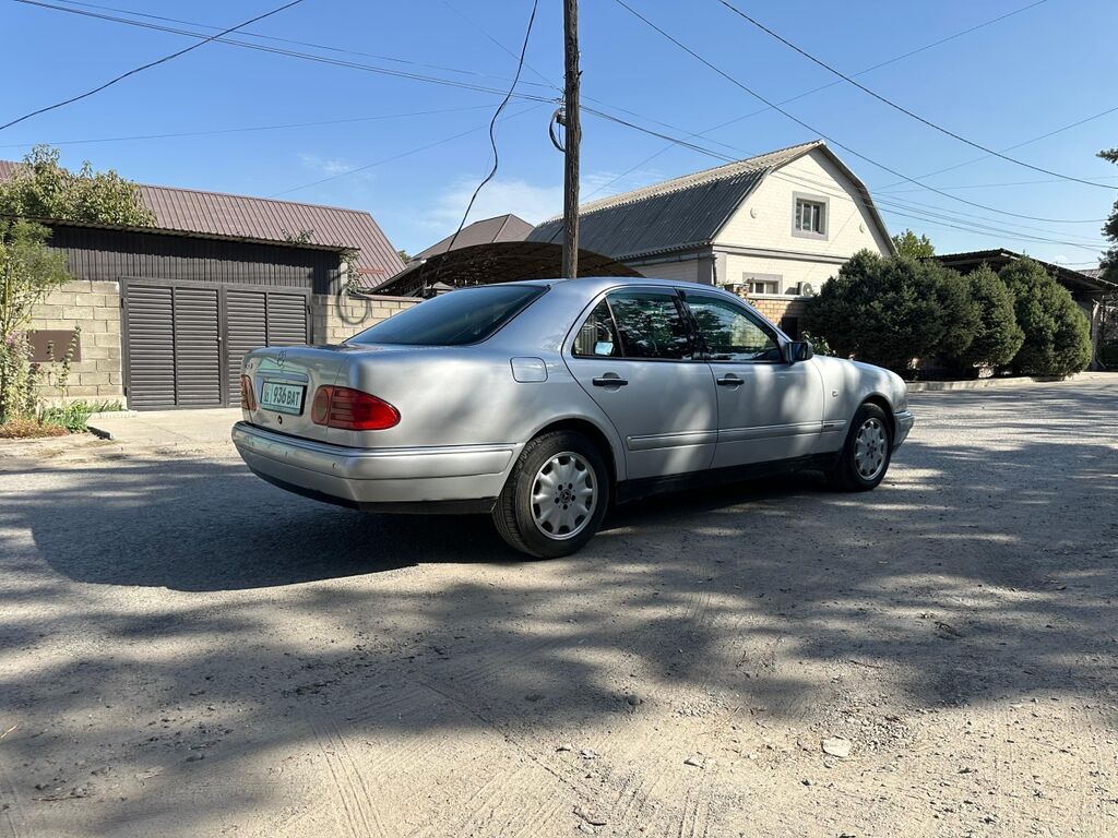 Mercedes-Benz E-Class: 1998 г., 3.2 л, Автомат, Бензин, Седан: фото 7