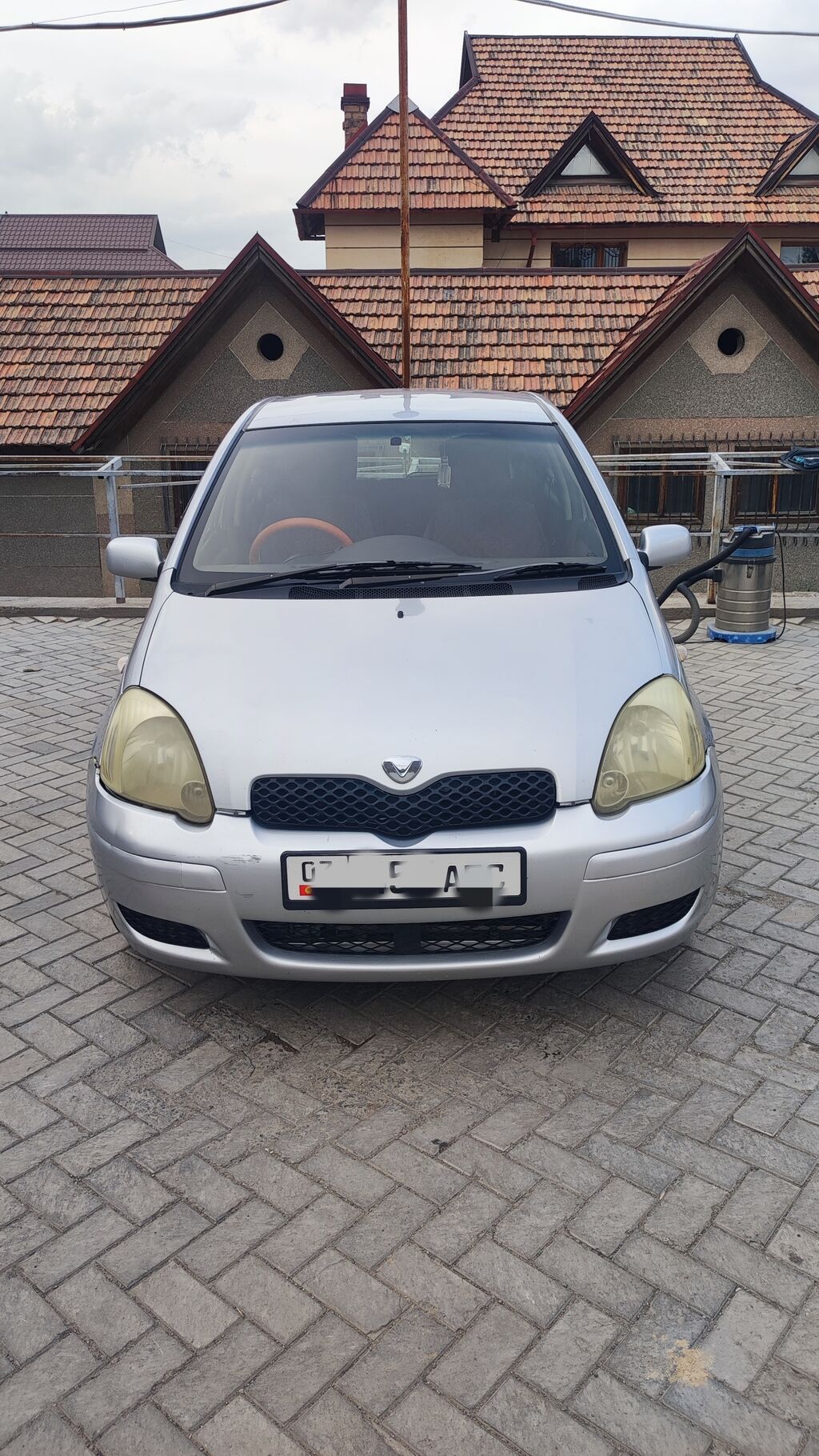 Toyota Vitz: 2003 г., 1.3 л, Автомат, Бензин, Хэтчбэк: фото 2