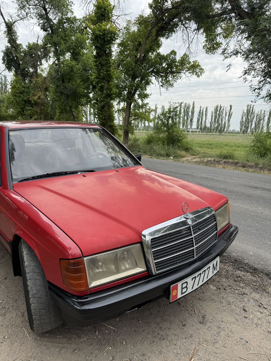 Mercedes-Benz E-Class: 1985 г., 2 л, Механика, Бензин, Седан: фото 5