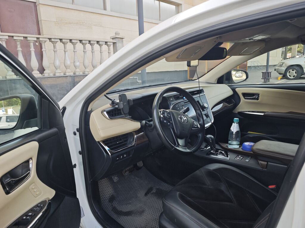 Toyota Avalon: 2015 г., 2.5 л, Вариатор, Гибрид, Седан: фото 5