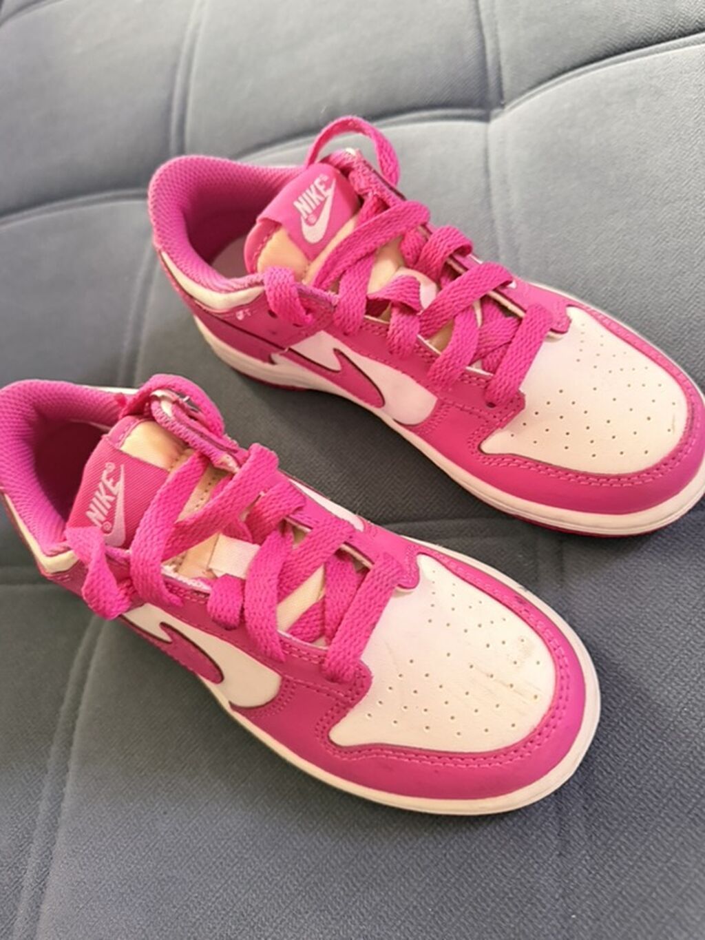 Детские кроссовки Nike (модель в стиле Dunk Low) в ярко‑розово‑белой — фото 1